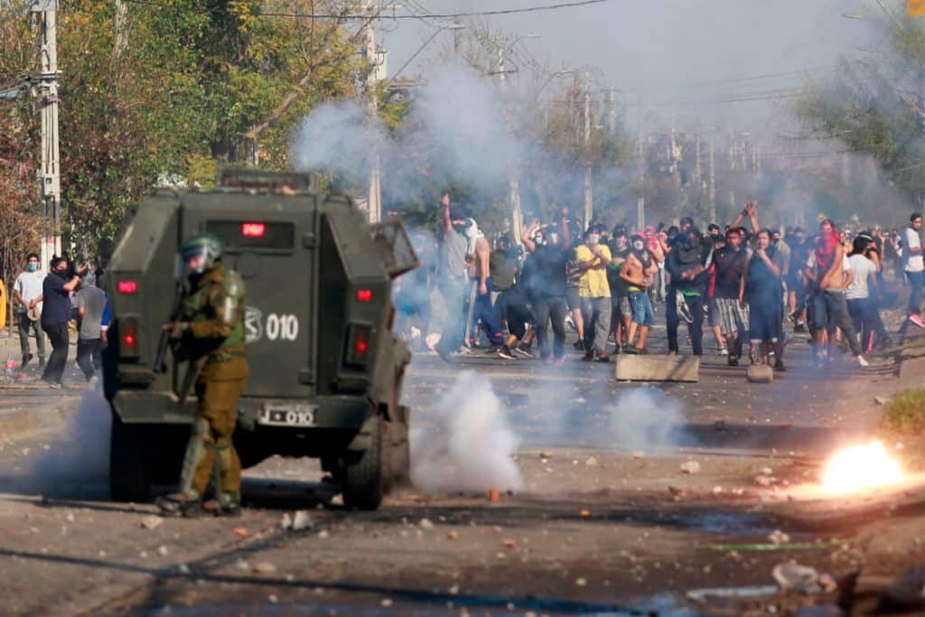 Fuertes disturbios en Santiago de Chile