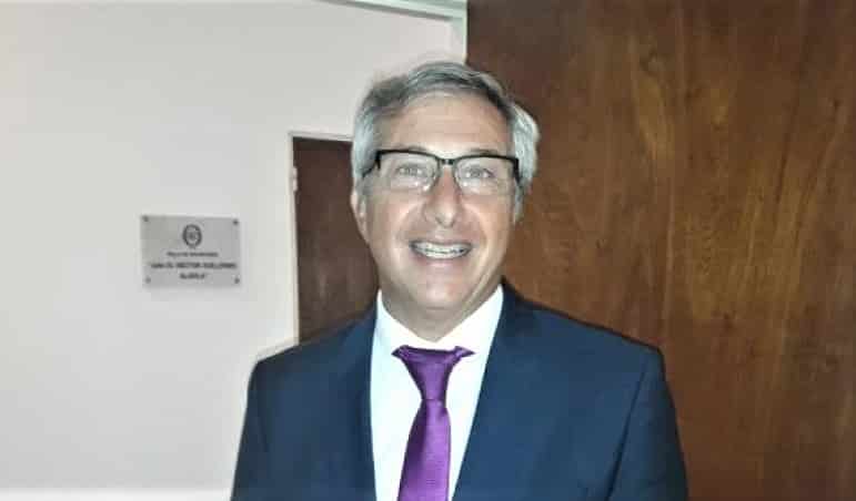 Image default