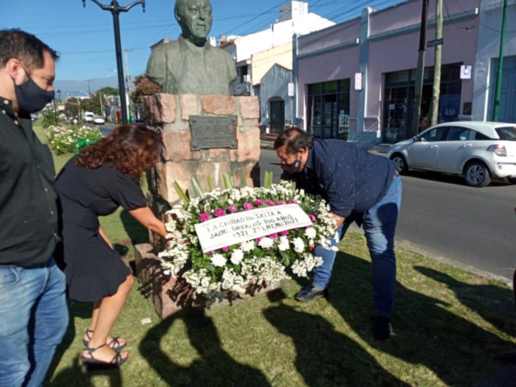 Homenaje a Jaime Dávalos, un poeta con profundo compromiso social