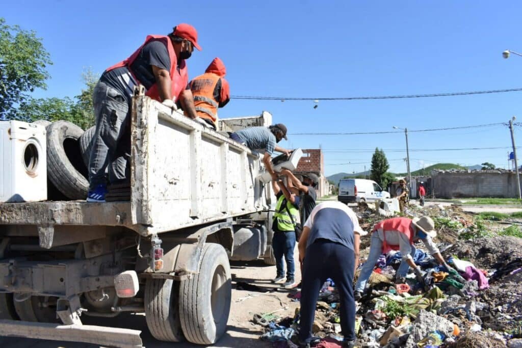 Zona Sudeste: avanza el operativo de descacharrado