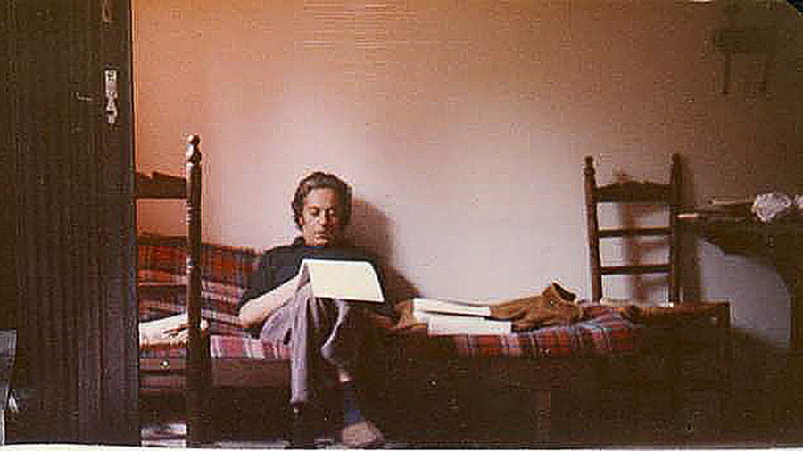 Image default