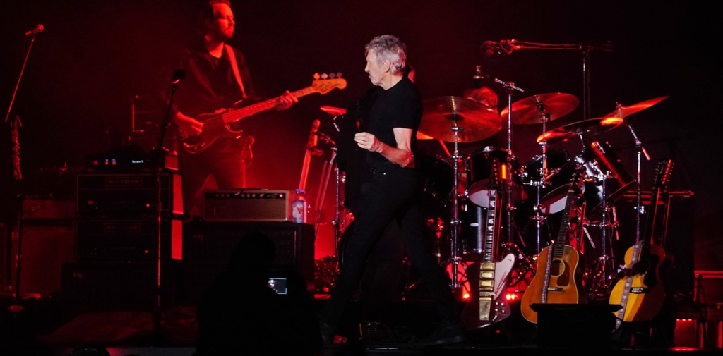 Roger Waters, en su primer show en River: «Los hoteles de Buenos Aires no me quieren hospedar…»