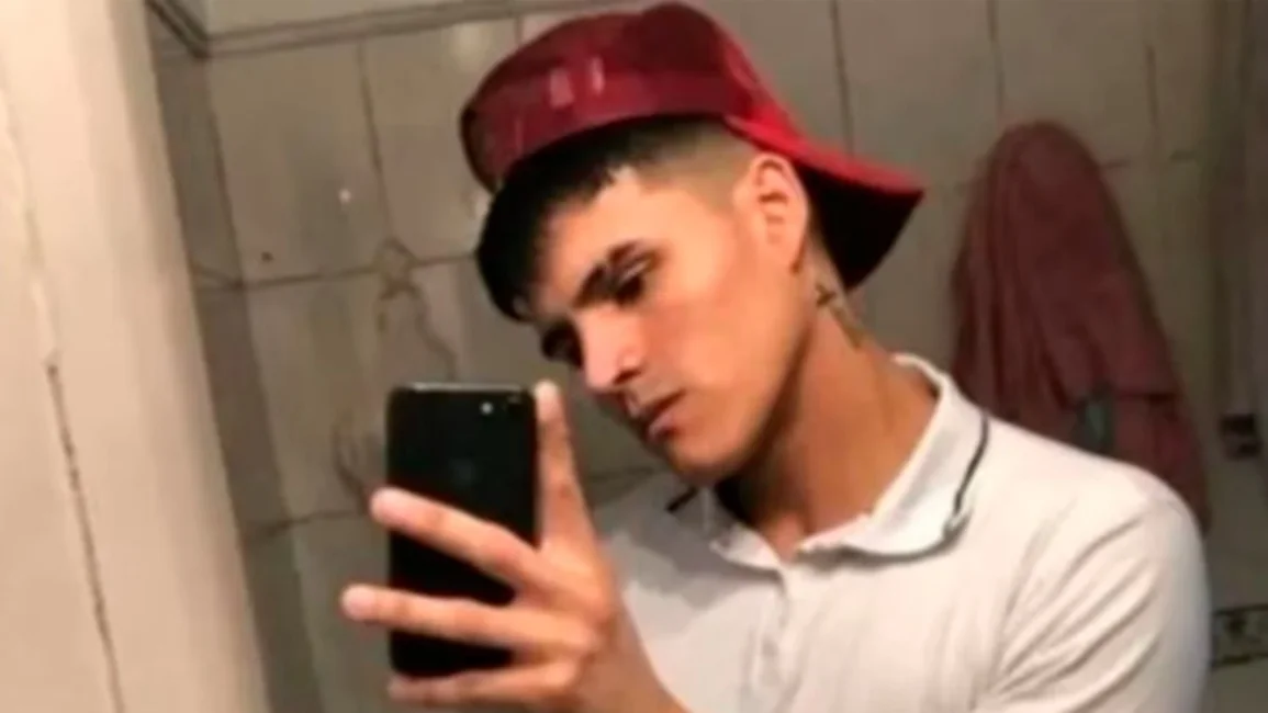 Image default